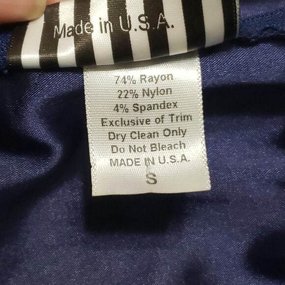 Pinup Couture Lorelei Dress *No Belt* Navy Blue Sz Sm Rockabilly Retro Classic - Picture 9 of 13